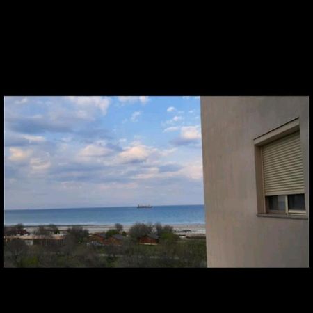 Frontal View By Twin Residence Mamaia Exterior photo
